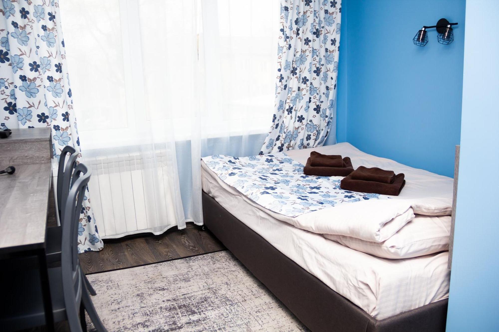 Tahar Hotel